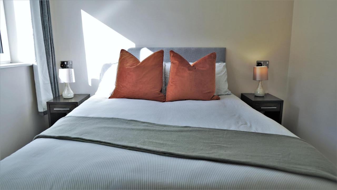 Broad Gauge Apartments Wolverhampton Bagian luar foto