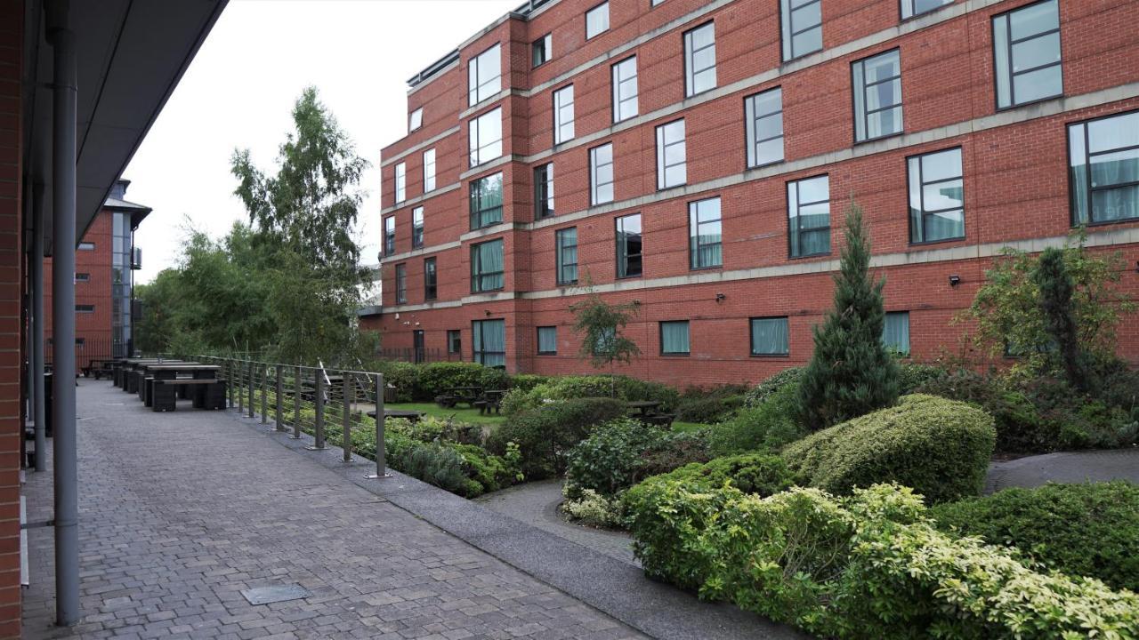 Broad Gauge Apartments Wolverhampton Bagian luar foto