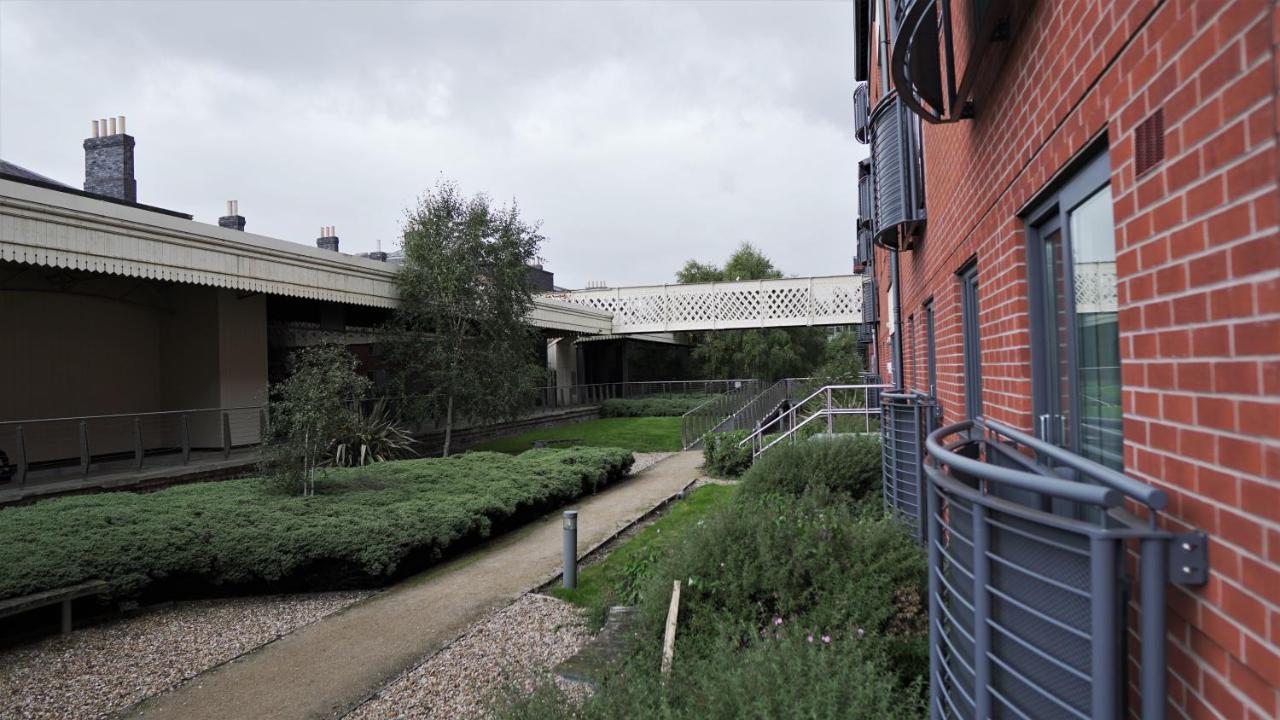 Broad Gauge Apartments Wolverhampton Bagian luar foto