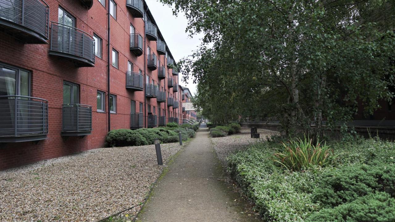 Broad Gauge Apartments Wolverhampton Bagian luar foto