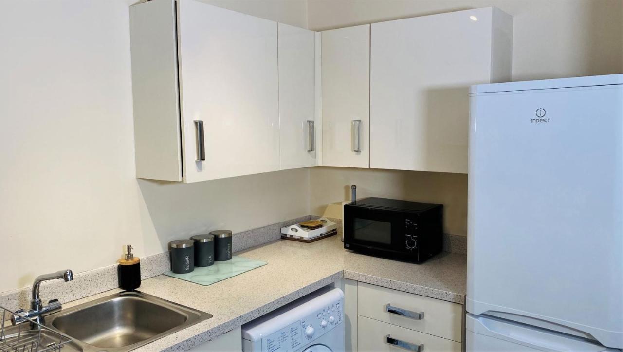 Broad Gauge Apartments Wolverhampton Bagian luar foto