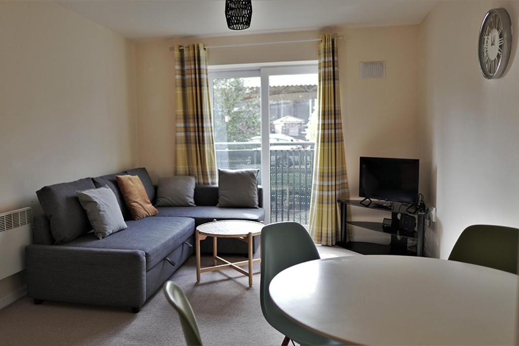 Broad Gauge Apartments Wolverhampton Bagian luar foto